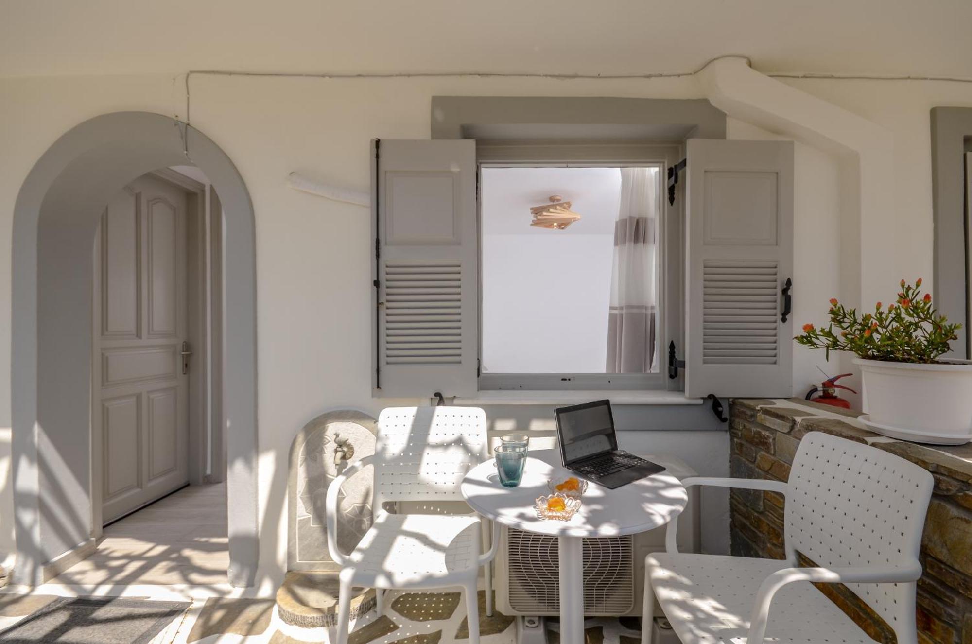 Sofi Pension Naxos City Exterior foto